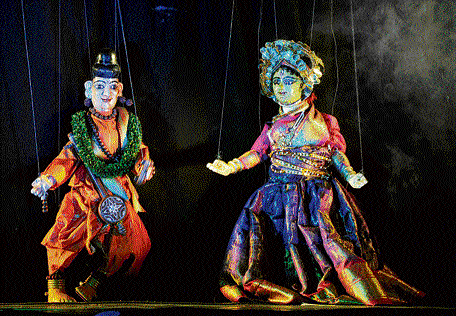 String puppets depict a scene from 'Bhakta Prahlada' at Dhaatu International Puppet Festival -2015 at JSS Auditorium in Jayanagar on Friday. DH PHOTO
