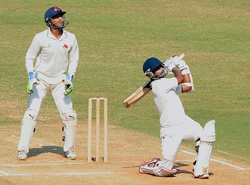 Their campaign back on track after a wobbly start, 40-time champions Mumbai take on struggling Madhya Pradesh as marginal favourites in their fifth round Group A Ranji Trophy cricket match commencing at the Wankhede Stadium tomorrow.