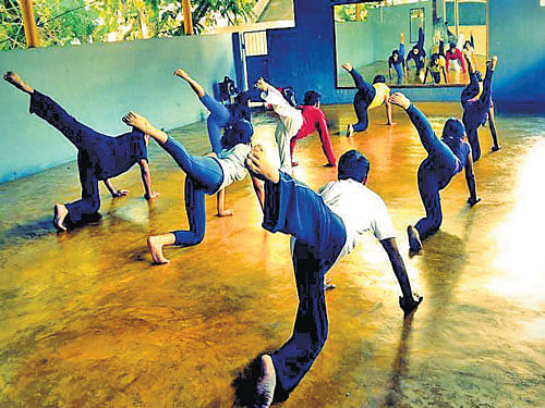 trending Many people in the City are joining dance classes.