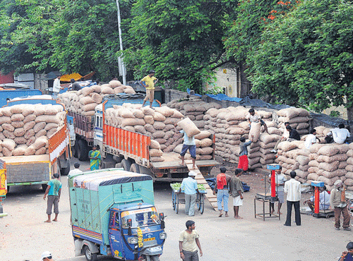 Lorries and trucks are banned fromplying on the City's roads from6amto 10 pm. DH FILE PHOTO