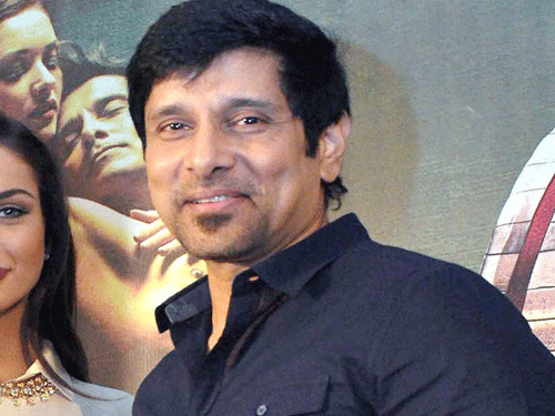 Actor Vikram, who lost about nearly 50 percent of his original body weight to play one of the roles in forthcoming Tamil magnum opus I, found it tough to control his urge to eat.PTI File Photo