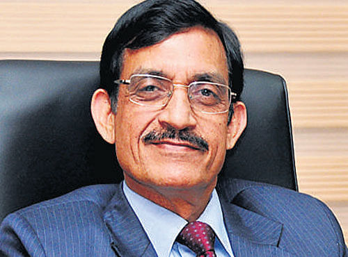 Former Defence Research Development Organisation (DRDO) chief V K Aatre has come down heavily on critics of the DRDO in the wake of the sacking of its chief Avinash Chander.