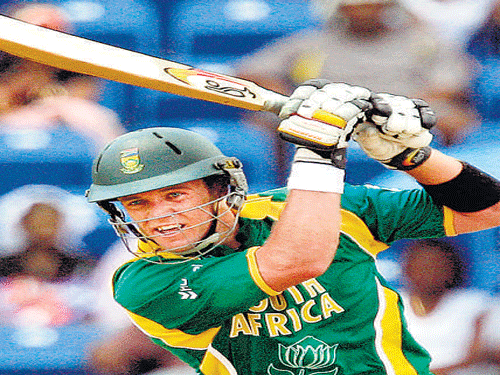 Dubai, pti: Australia's three-time World Cup winner Adam Gilchrist has heaped praise on South Africa captain AB de Villiers, describing him as the "most valuable cricketer on the planet".