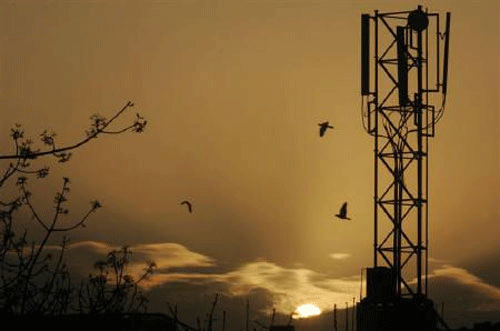 Inter-ministerial panel Telecom Commission has suggested a base price of Rs 3,705 crore per megahertz as 3G spectrum base price for upcoming auction, about 11 per cent higher than what companies paid for the same in 2010 sale. Reuters file photo