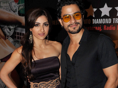 Actress Soha Ali Khan says her upcoming wedding to actor fiance Kunal Khemu will be a simple and intimate wedding at home.