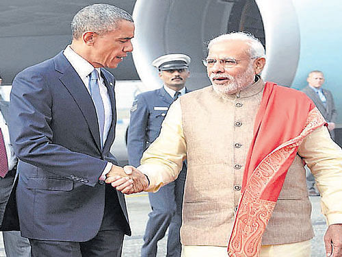 President Obama was so impressed with Modi's kurta that he wanted to wear it. REUTERS