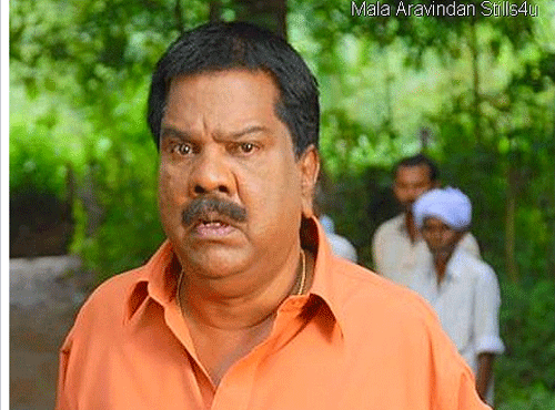 Malayalam film industry's popular comedian Mala Aravindan, who has acted in close to 400 films in the last 37 years, died Tuesday morning, his family said. He was 76.