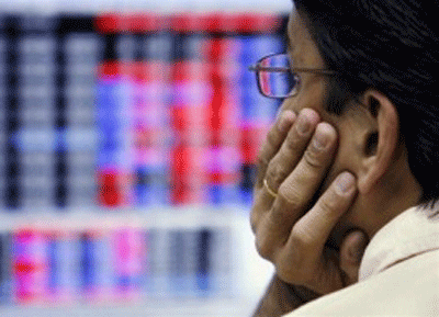 A benchmark index of Indian equities markets Monday was trading 212.04 points or 0.73 percent down as banking stocks plunged.