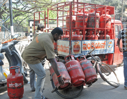 As many as 10 crore LPG consumers have joined the ambitious scheme of getting cash subsidy in bank accounts to buy market priced cooking fuel.DH File Photo For representation