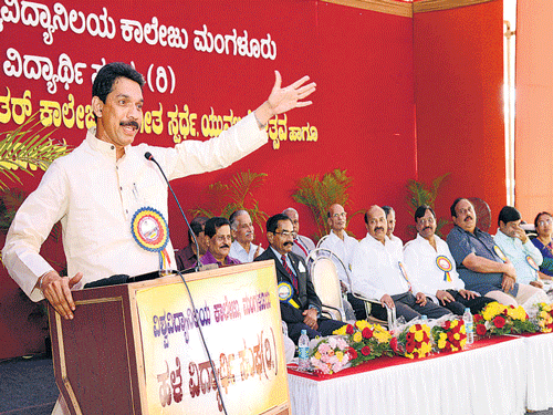 MP Nalin Kumar Kateel speaks after inaugurating an inter-collegiate music competition at University College in  Mangaluru on Thursday. DH photo