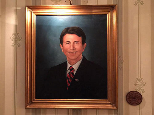 A portrait of Bobby Jindal has sparked a racial controversy in the US with the Republican presidential aspirant appearing to be a white man.Image Courtesy: Twitter