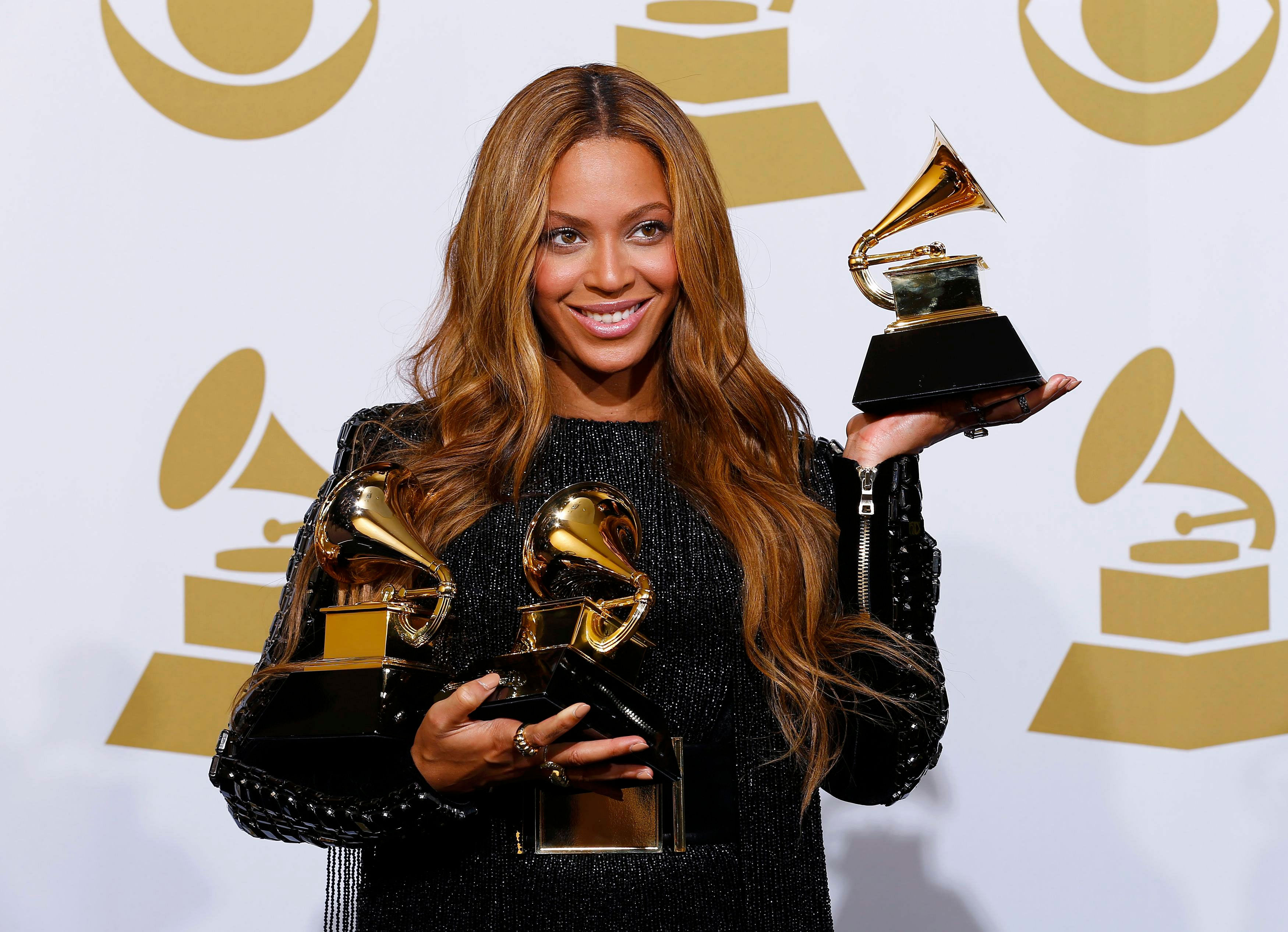 Singer Beyonce Knowles dominated the R&B categories by winning Best R&B Performance and Best R&B Song for "Drunk in love" at the 57th Grammy Awards ceremony held at the Staples Center here Sunday night.Reuters photo