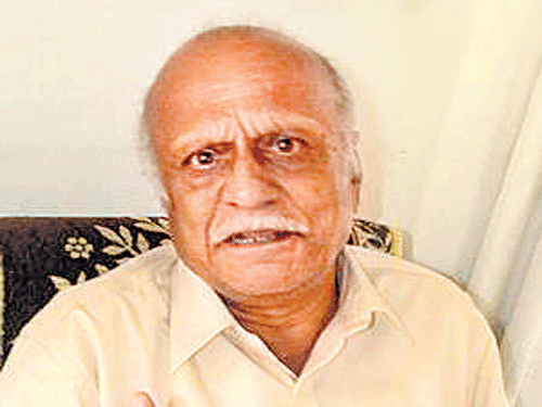 Veteran litterateur and researher Dr M M Kalburgi has been chosen for the 'Ranna Haleganada' award. The award will conferred at the 'Ranna Utsava,' which will be organised by the Department of Kannada and Culture, the District Administration and the Zilla Panchayat, together, in Bagalkot on February 14. File photo