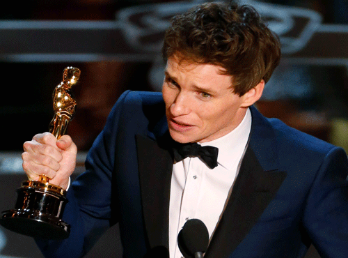 Actor Redmayne accepts the Oscar for best actor for his role in 'The Theory of Everything' during the 87th Academy Awards in Hollywood. Reuters photo