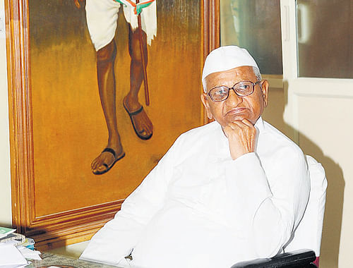 Accusing the Modi government of antipathy towards farmers, Anna Hazare launched a two-day agitation against the controversial land acquisition ordinance..DH File photo