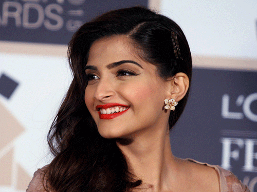 Bollywood actress Sonam Kapoor was admitted to a hospital here today where her blood sample has been taken for swine flu and other medical tests.PTI File photo