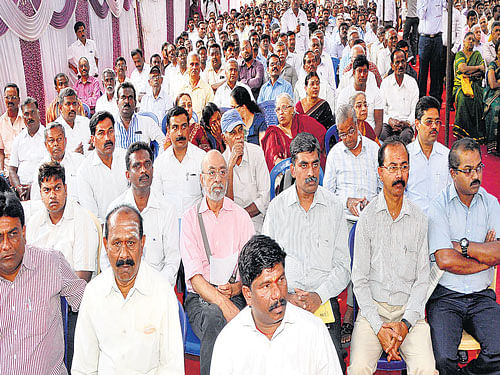 SOLUTION&#8200;SEEKERS: A section of the audience at the Janaspandana event. dh Photo