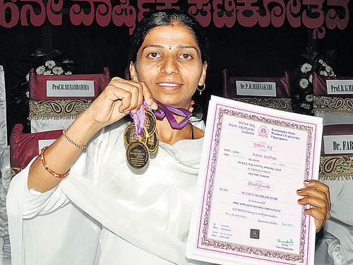 Sujatha Majigoudar was awarded four gold medals at the sixth convocation of the Karnataka State Women's University here on Tuesday.