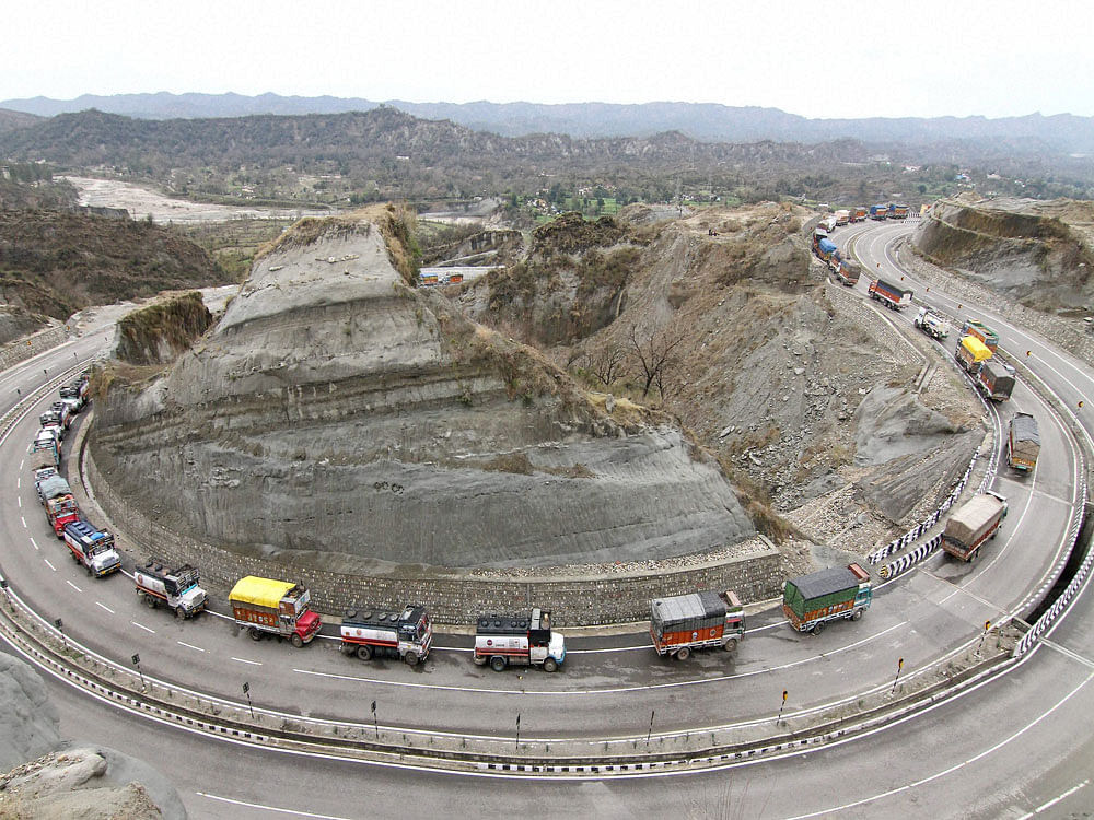 After remaining closed for five consecutive days, the strategic Jammu-Srinagar highway was thrown open for one-way traffic on Saturday. PTI File Photo