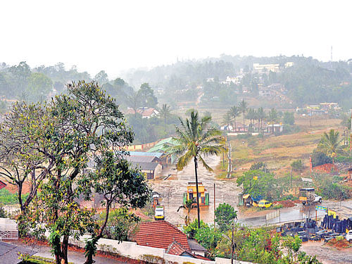 A panoramic view of rain-soaked Somwarpet town in Kodagu district on Sunday. DH PHOTO