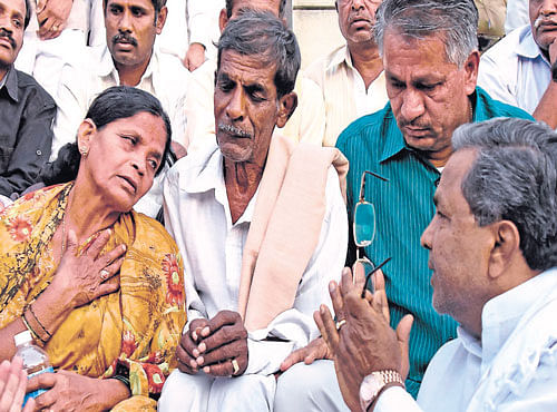 Parents demand CBI probe into Ravi's death