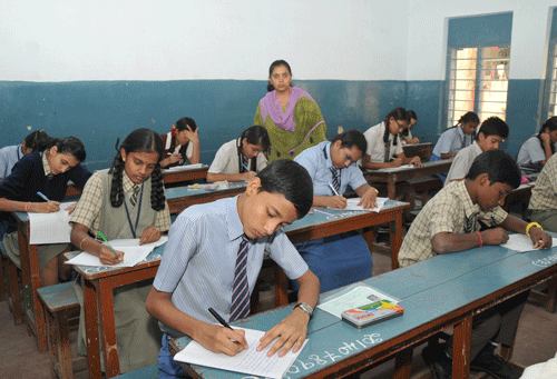 The sudden change in the age criterian for admissions under the RTE quota has left management of schools fuming and confused. DH file photo
