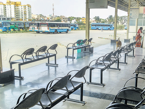 FLOPSHOW: With lowpassenger turnout, the KSRTC satellite bus station at Baiyappanahalliwears a deserted look. DH PHOTO