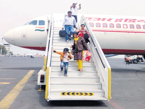 SAFELANDING: Indian nationals arrive at Djibouti after theywere evacuated fromAlHudaydah in Yemenon Friday. PTI