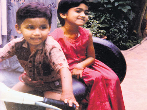 Close bond Kannada actress Shwetha Srivatsav and brother Sharadh Krishnappa