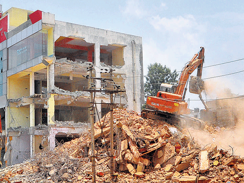 These demolitions raise questions on the fate of 14 other lakes on which Bangalore Development Authority (BDA) has admitted that it has developed 14 layouts.