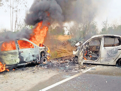 The two cars that collided head-on on the Belagavi-Bagalkot State highway near K Chandargi village in Ramdurg taluk of Belagavi district on Monday, claiming four lives. DH Photo