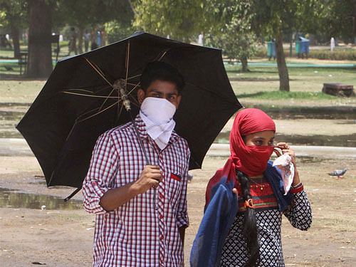 People facing heatwave. PTI file photo