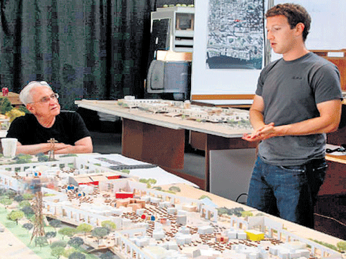 team Work Mark Zuckerberg with Frank Gehry
