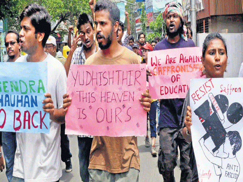 Students of Satyajit Ray Film and Television Institute protest in Kolkata on Tuesday over the appointment of Gajendra Chauhan as FTII, Pune, chief. PTI  photo