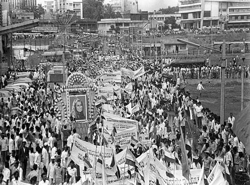 Congress workers take out mammoth procession in support of prime minister Indira Gandhi