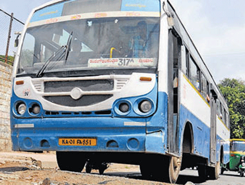 The police said Venkatesh, the driver of the bus plying between Yelahanka and City Market, suffered the attack at around 1 pm and collapsed on the steering wheel. DH file photo. For representation purpose