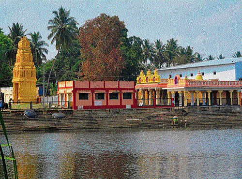 heritage Balmuri temple on the banks of River Cauvery. PHOTO BY AUTHOR
