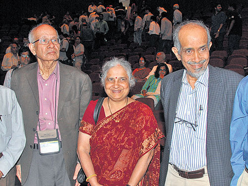 August gathering: Scientist Dr V K Aatre, IISc alumnus Prof S Ranganathan, Dr Sudha Murty, Prof Roddam Narasimha and Prof G Padmanabhan at the IISc Global Alumni  Conference. dh photo