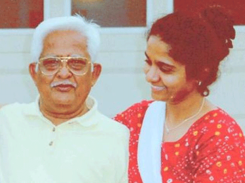 Nishrin Jafri with her father, late Congress MP Ehsan Jafri, image courtesy:Facebook