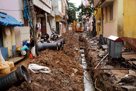 Incomplete drain works, Dayanandanagar.