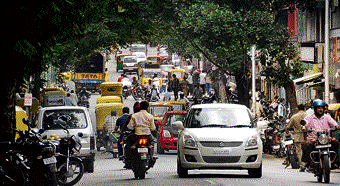 Haphazard movement of traffic is a bane near Vijayanagar police station.