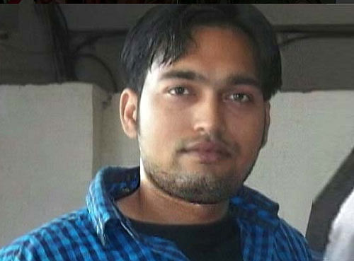 Fencing champion Hoshiyar Singh thrown out of train, dies