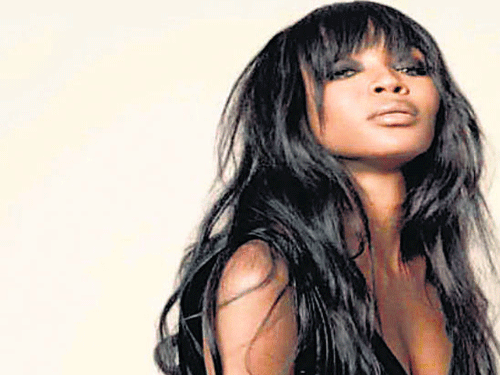 Naomi Campbell gets six-month suspended prison sentence