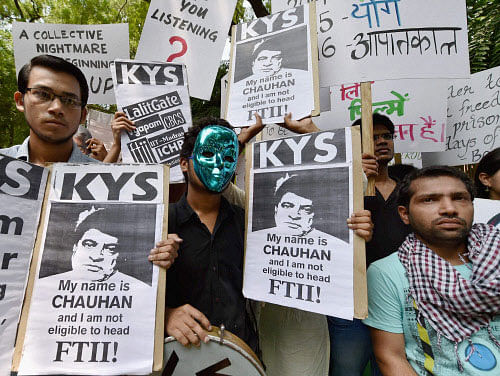 FTII Student Delegation Meets I&B Officials; No Breakthrough