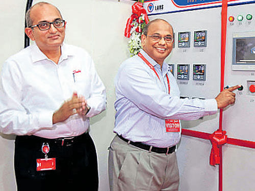 Ajay Mathur inaugurates the  lab in Chennai. Ravichandran Purushothaman (left) is seen.