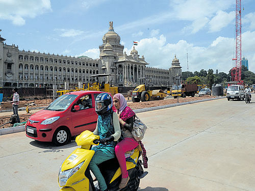 The BR Ambedkar Road from Gopala Gowda Circle to Vidhana Soudha was thrown open to the public after five years in Bengaluru on Thursday. The road was closed due to Namma Metro underground tunnelling work. DH photo