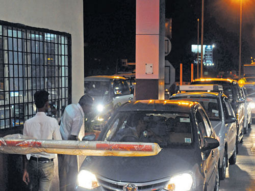 Plans on to network entry toll gates