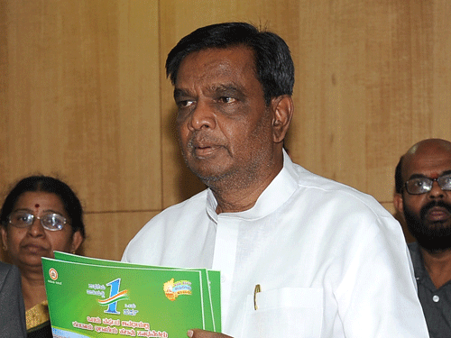 District In-charge Minister V&#8200;Srinivas Prasad. DH File Photo.