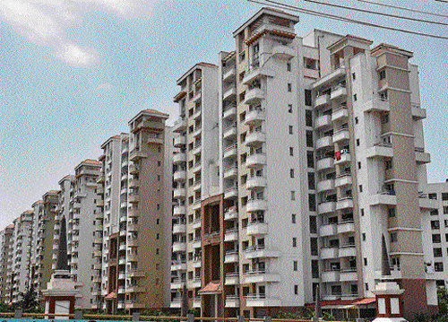 Real estate sector, particularly residential segment, is facing a huge slowdown for last 2-3 years, resulting in significant delays of up to 6 years in completion of projects. DH file photo