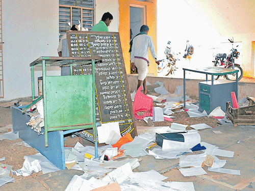 Rage spills over: Agitators ransack the premises of Atalji Jana Snehi Kendra in Nargund of Gadag district. DH Photo